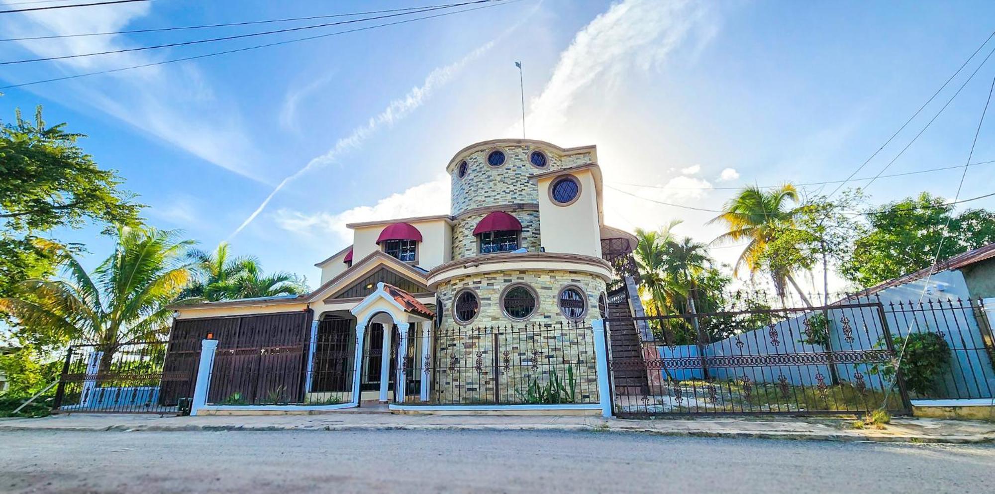 Casa Grande Lujosa Villa Bayaguana Екстериор снимка